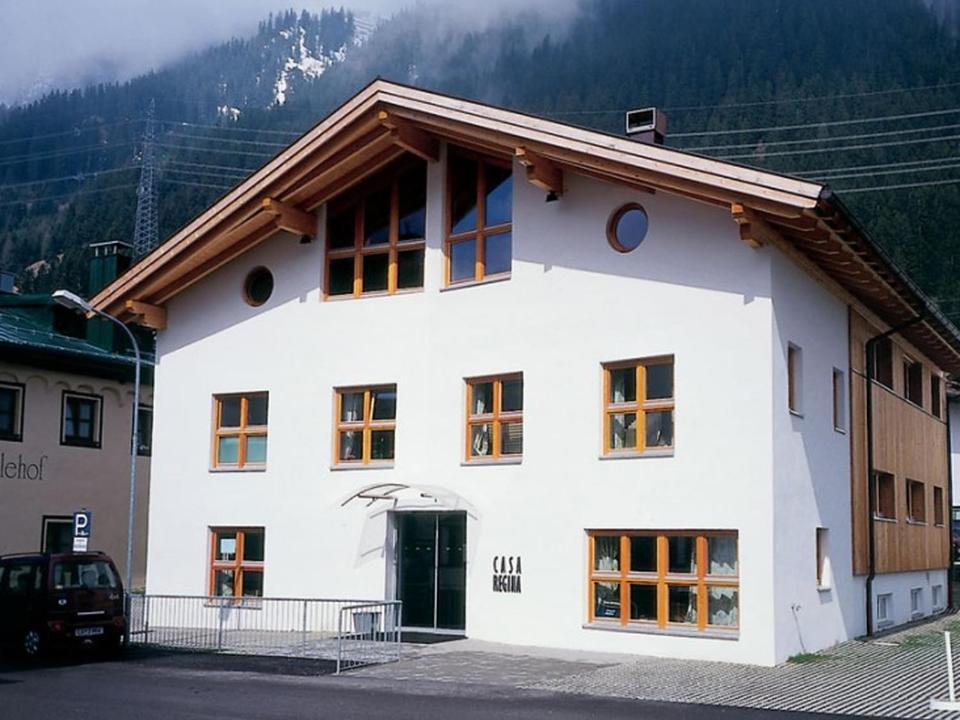 Chalet Regina Hotel Sankt Anton am Arlberg Exterior photo